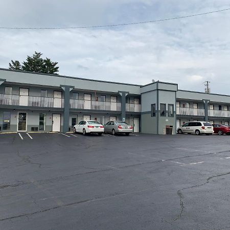 Royal Inn & Suites Knoxville Esterno foto